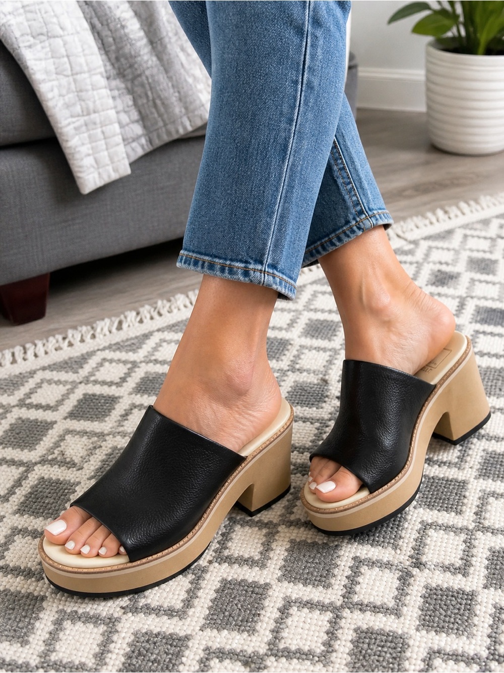 Dolce Vita CLEAR Black Slide Sandals Wedge Platform Size 9.5 Women’s